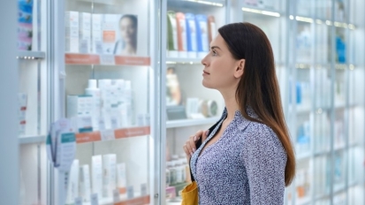 Por que a minha farmácia deve vender cosméticos?